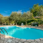 Amazing In בית נופש Dobrinj