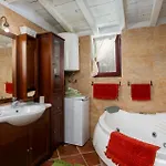 Amazing In בית נופש Dobrinj